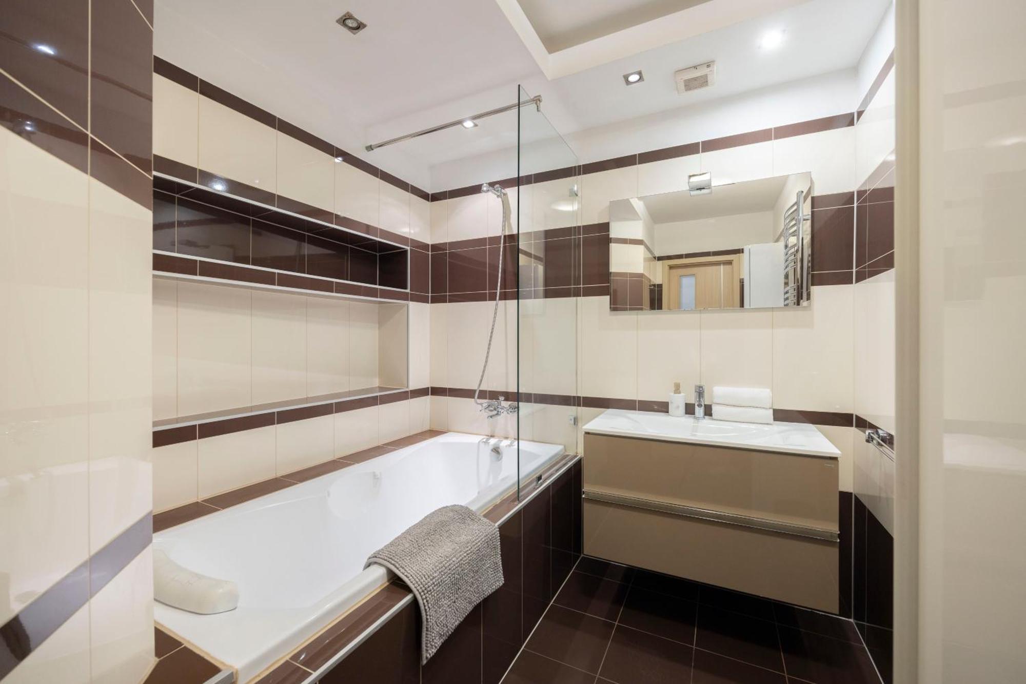 Exclusive Central Suite With Balcony By Prestige Homes Boedapest Buitenkant foto