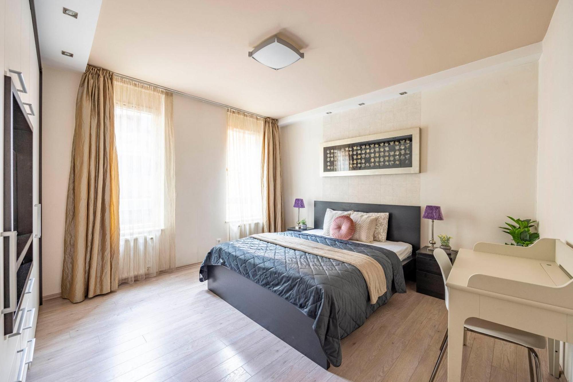 Exclusive Central Suite With Balcony By Prestige Homes Boedapest Buitenkant foto